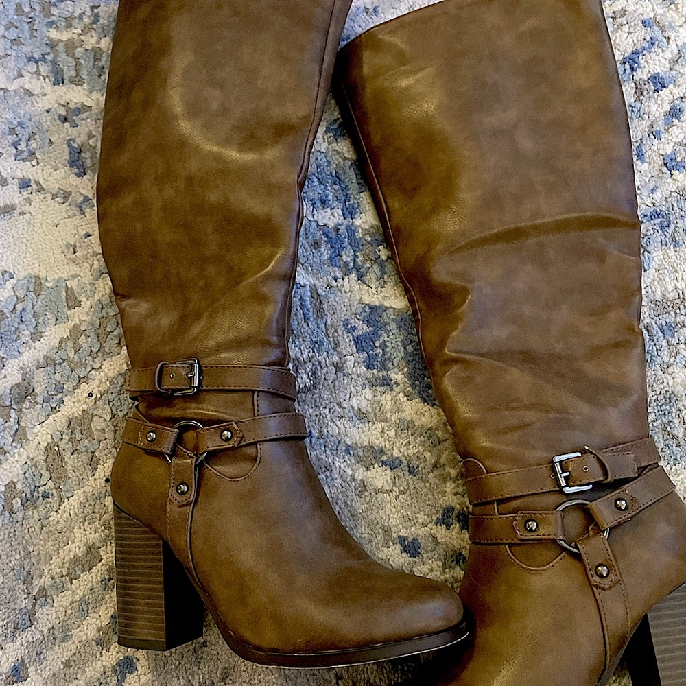 Boots brown